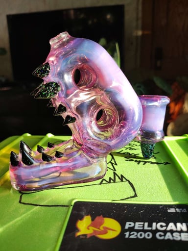 Preview pic of Enuff Glass Royal Jelly Dino Rig
