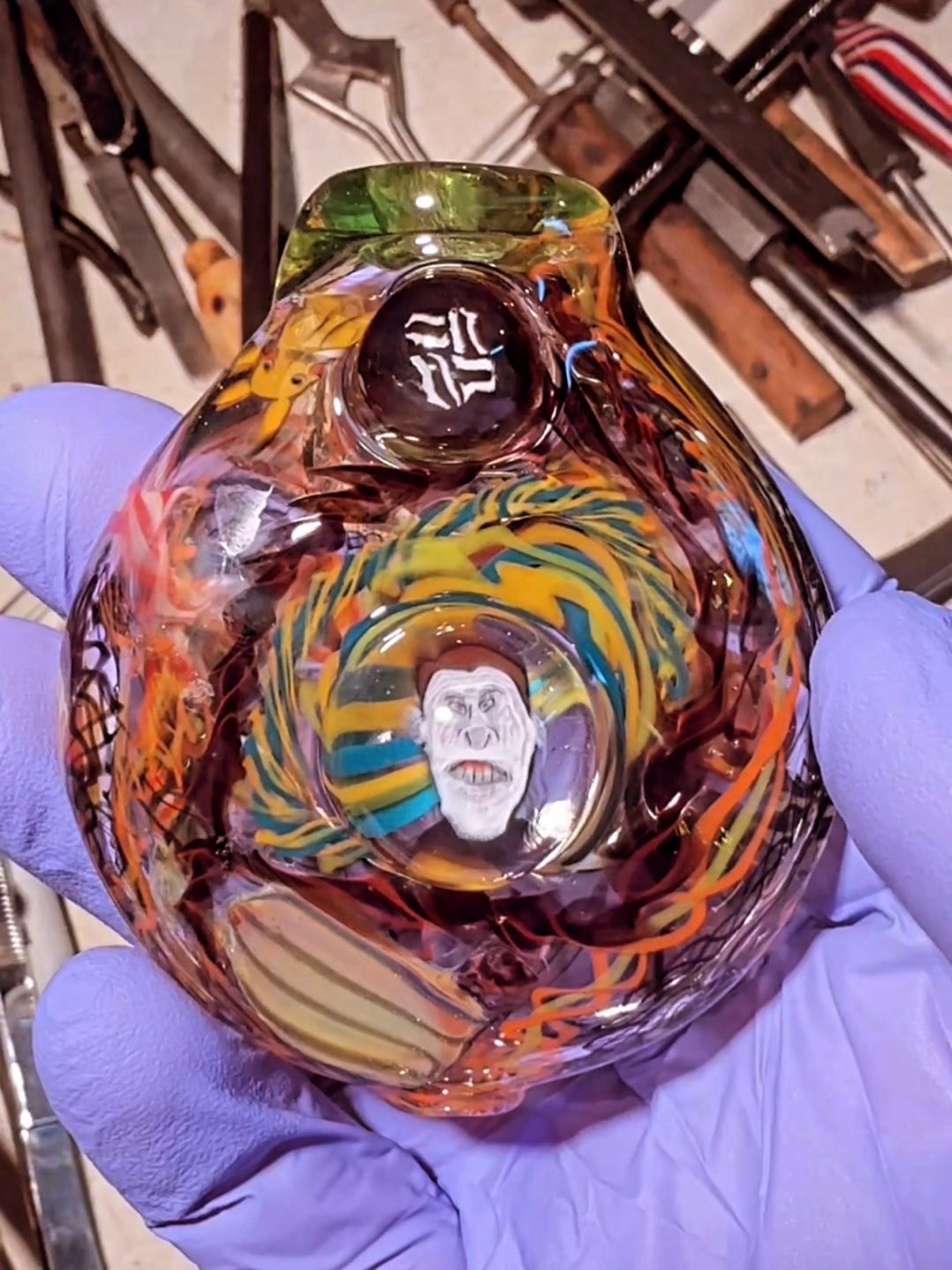Butt-Head chaos disc chillum by Hell Yeah glass image 0