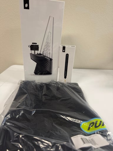 Preview pic of Puffco Peak Pro & Hot Knife w/ BONUS FREE T SHIRT
