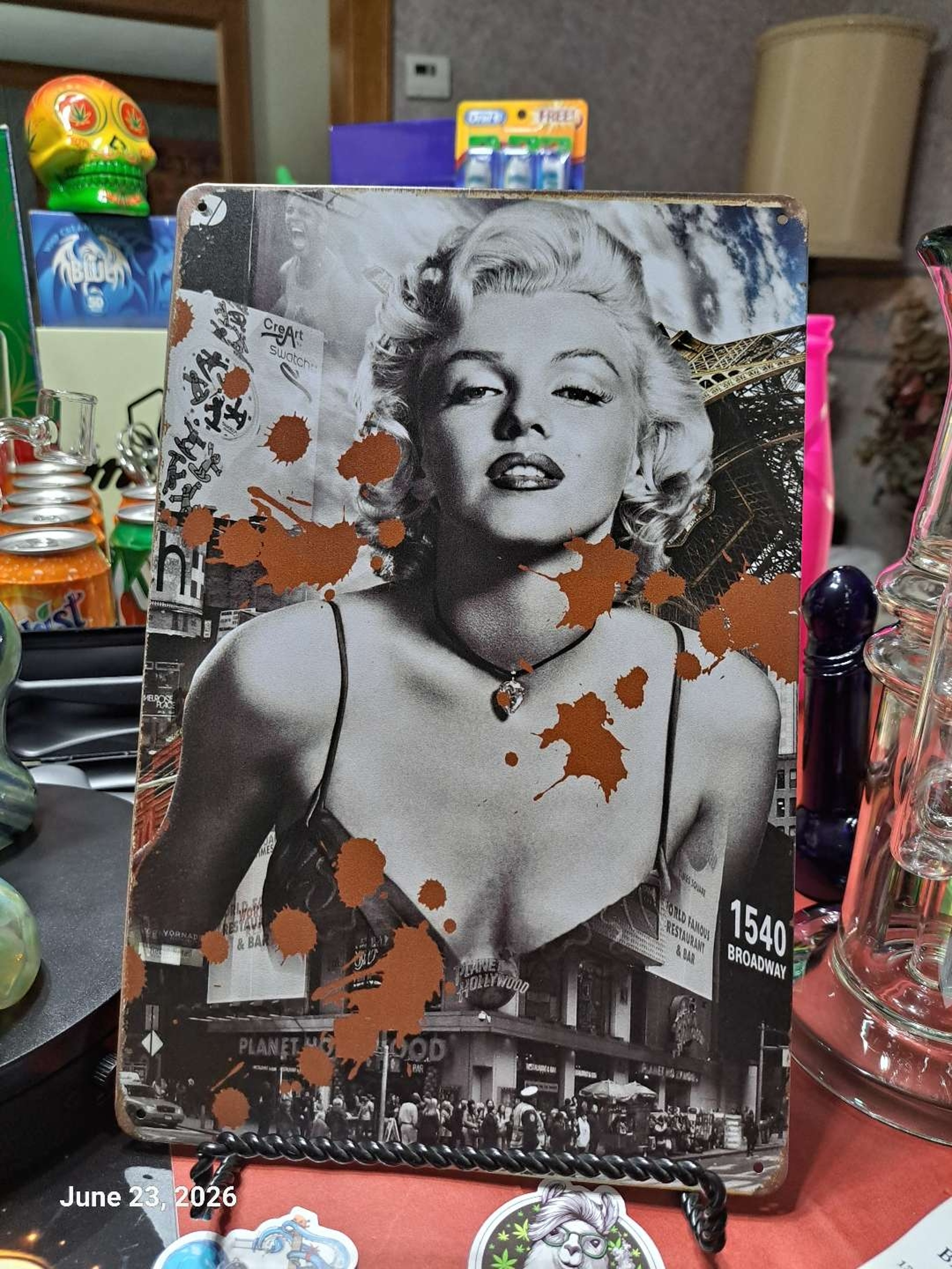 Preview pic of Decorative Stoner  Image Tin 8x12 Marilyn Monroe