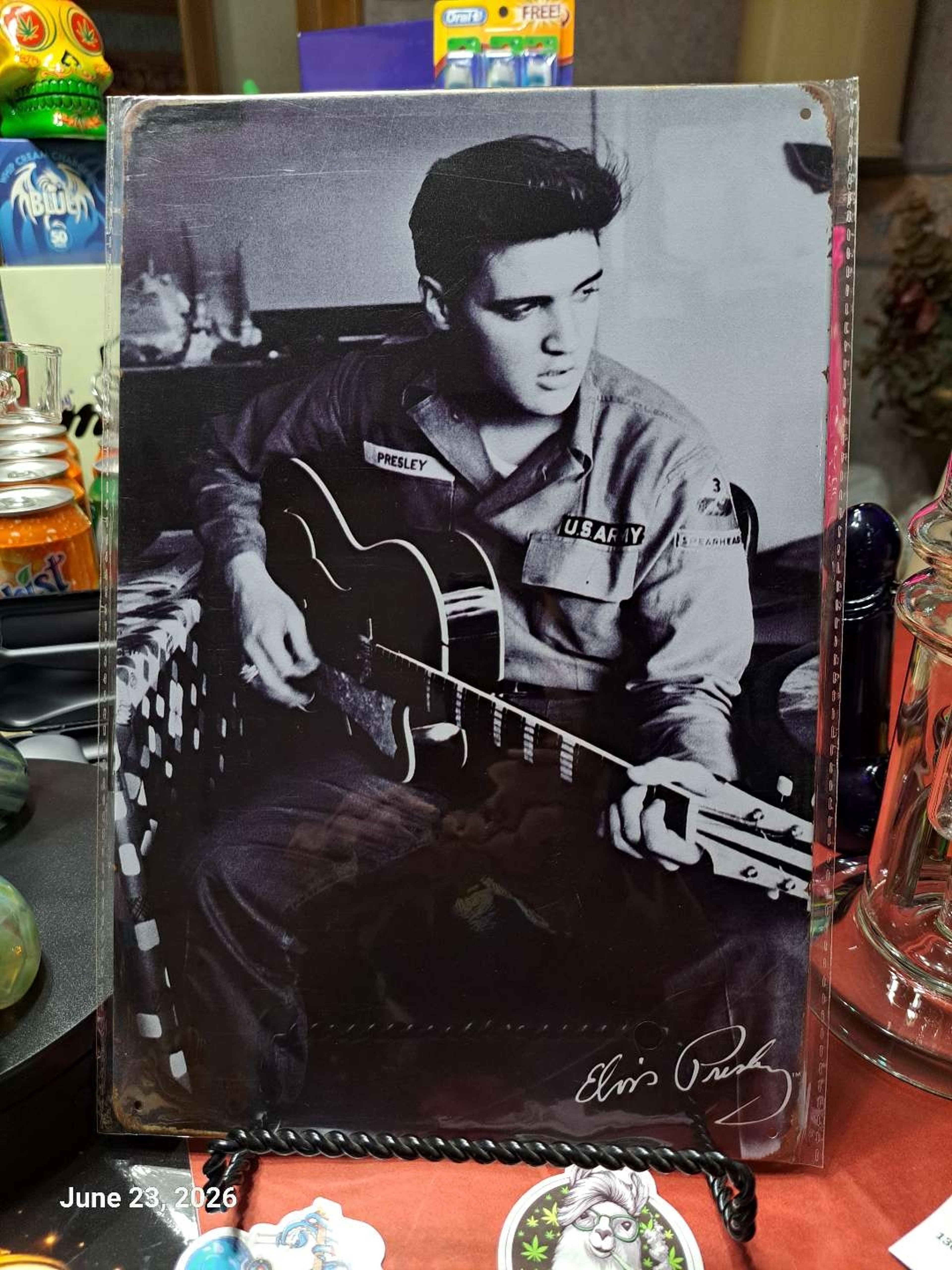 Decorative Stoner  Image Tin 8x12 Elvis image 0
