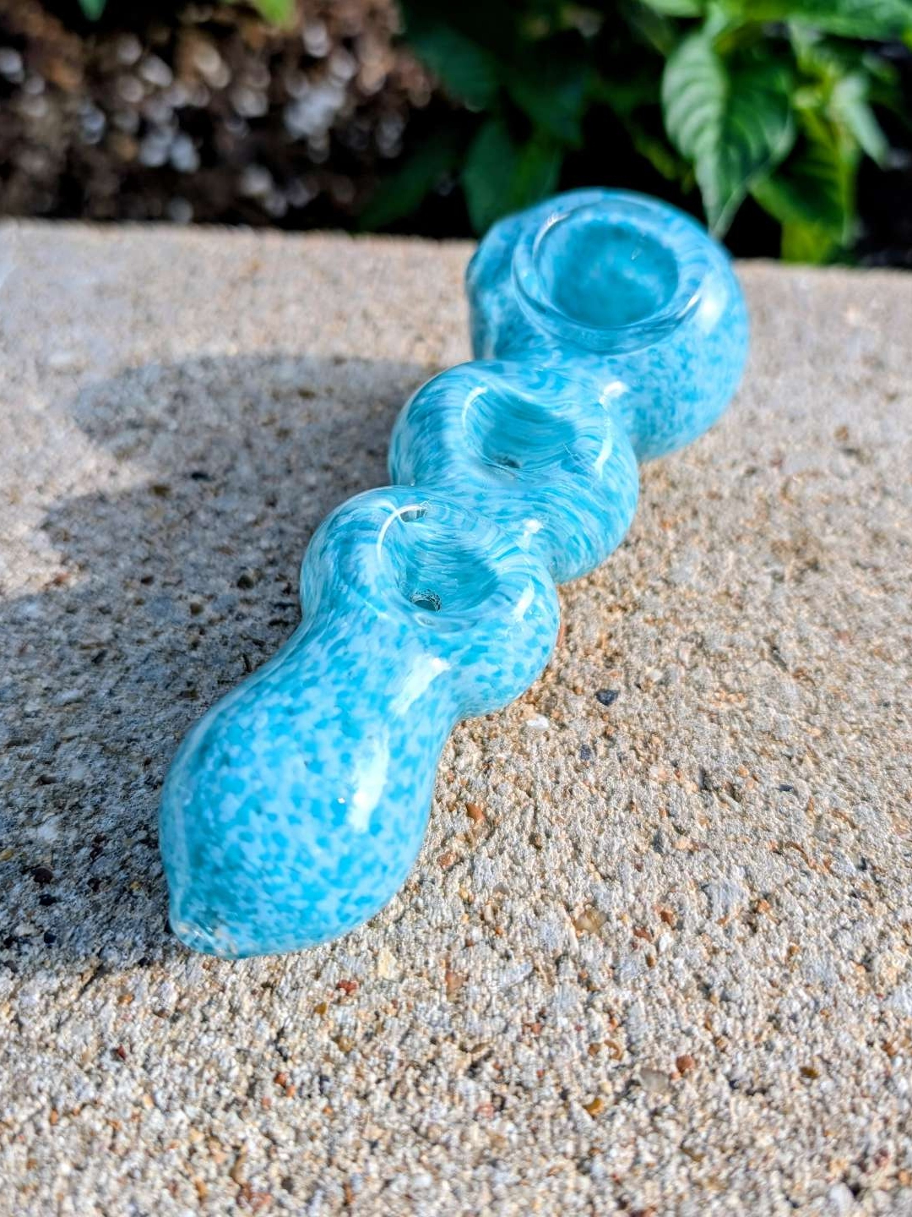 Preview pic of Custom Blue Frit Multi-Rung Spoon Pipe