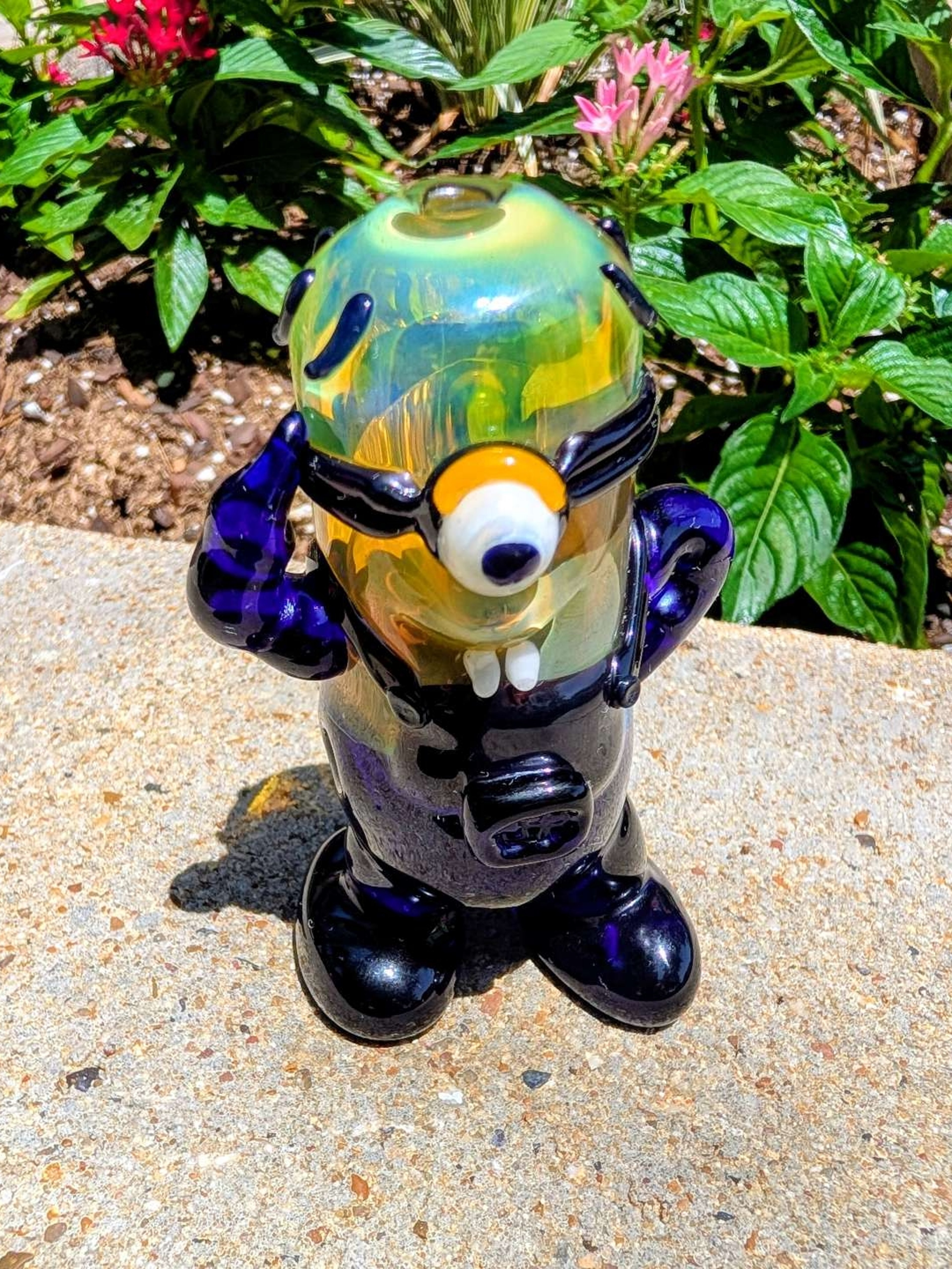 Preview pic of Apollo Glassworks Handmade Fumed Minion Character Pipe
