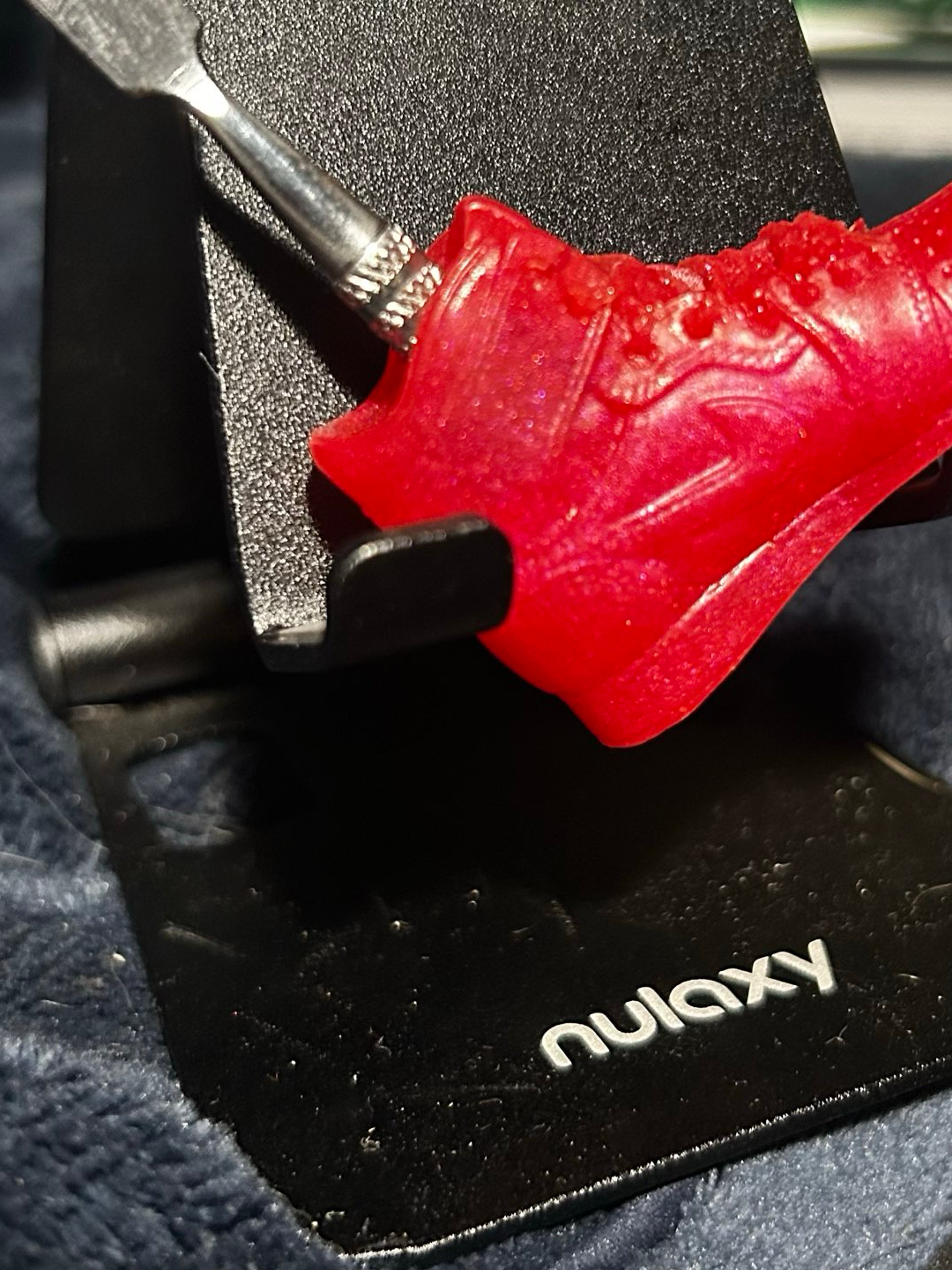 Preview pic of Basketball shoe dab tool