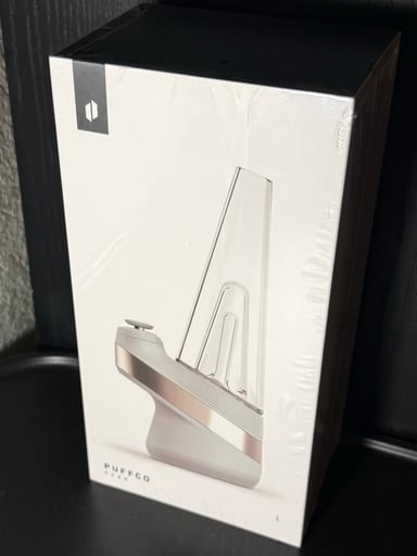 Preview pic of puffco new peak cloud