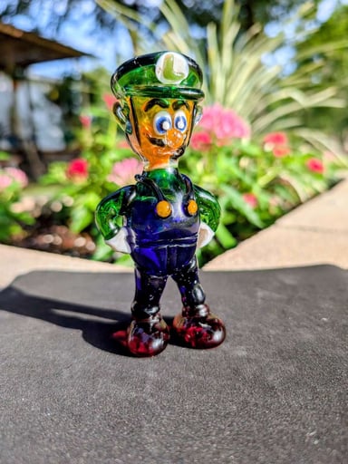 Preview pic of Luigi (Super Mario) Sculpted Character Glass Pipe / Figurine