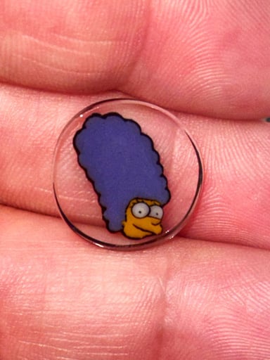 Preview pic of Marge Simpson Coin