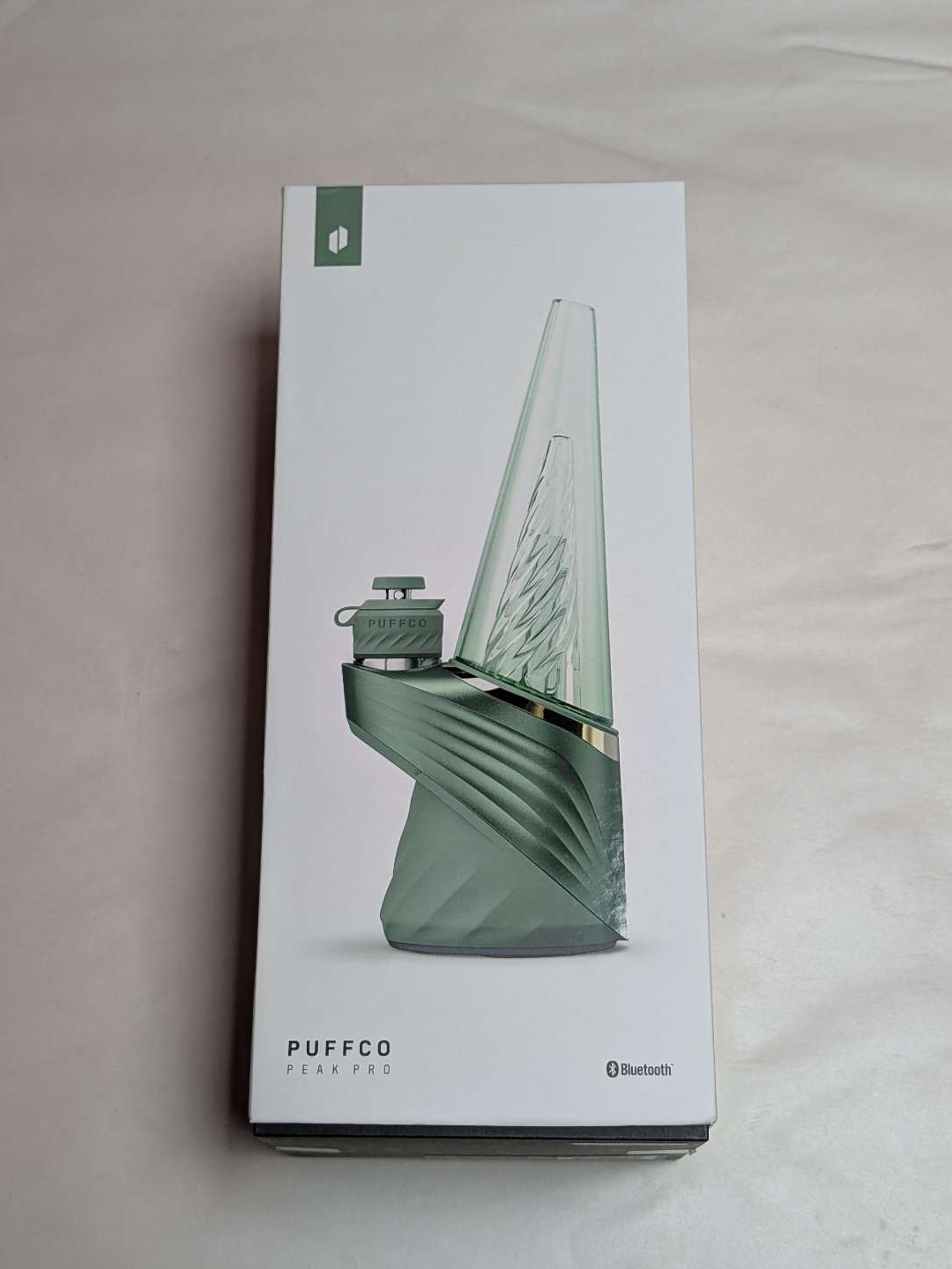 Preview pic of Puffco Peak Pro Flourish BOX AND CASE ONLY