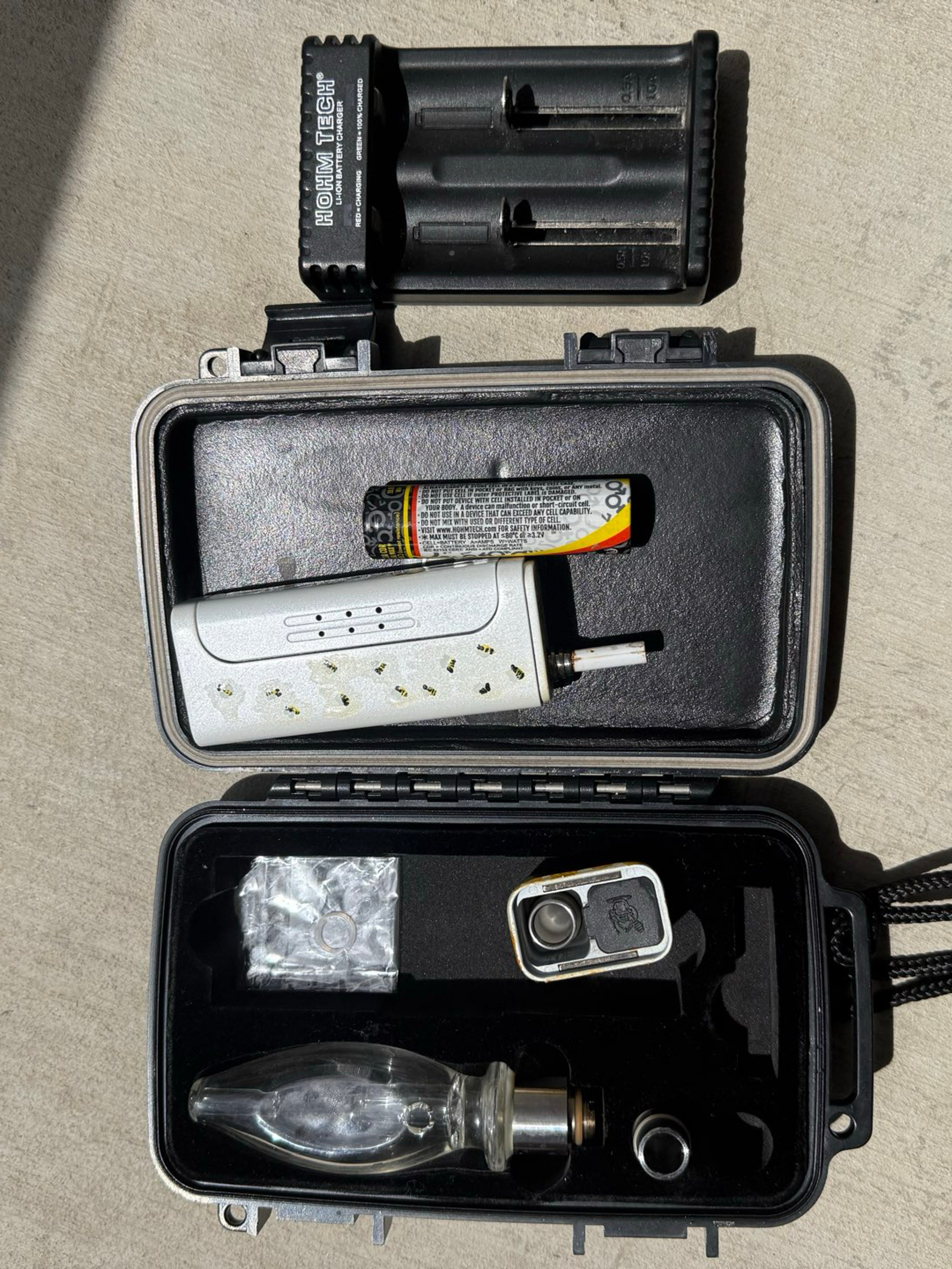 Preview pic of Used Hunibadger with battery charger and extra battery