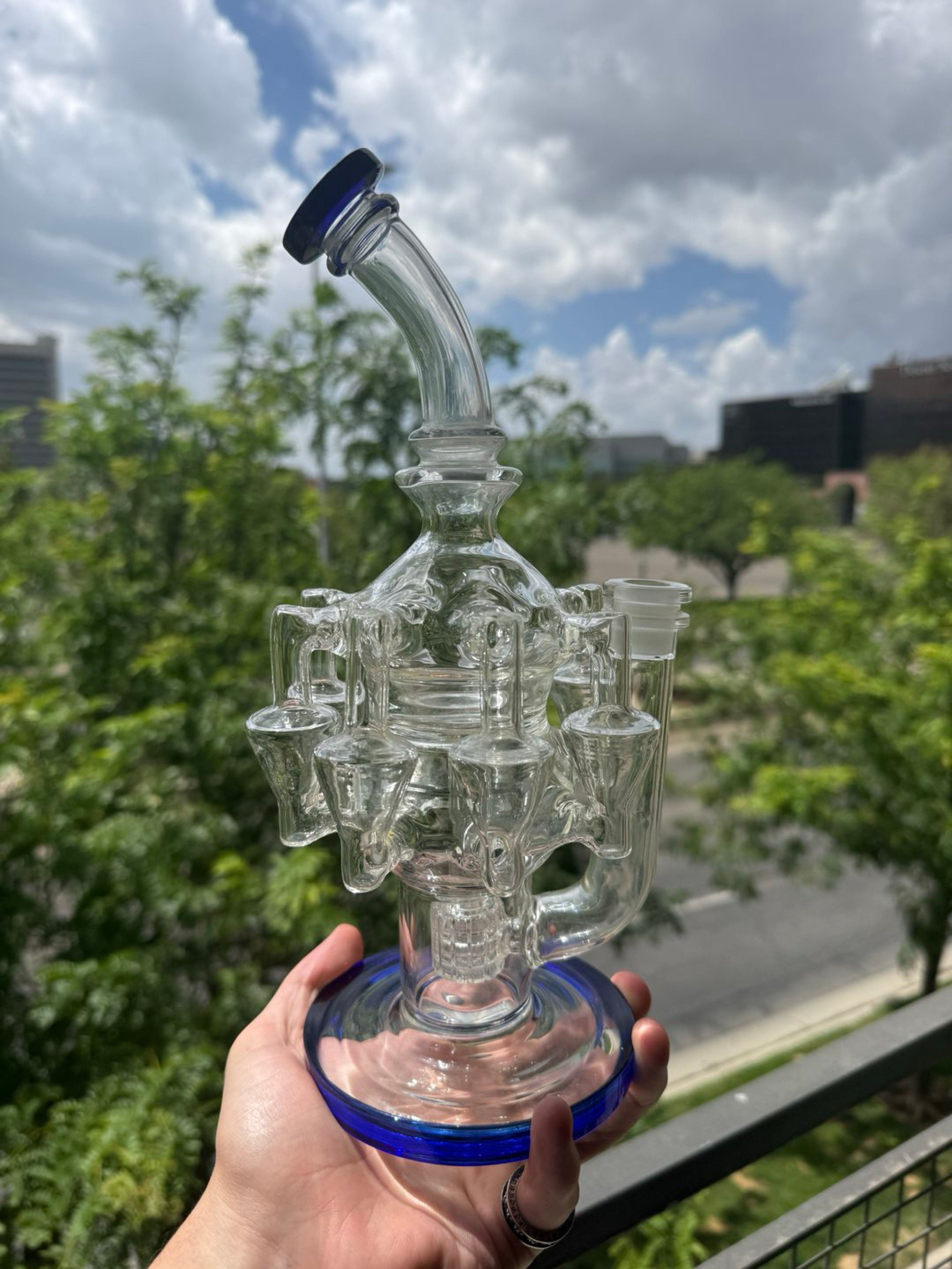 Preview pic of Used Recycler Dab Rig 14MM Blue Accents
