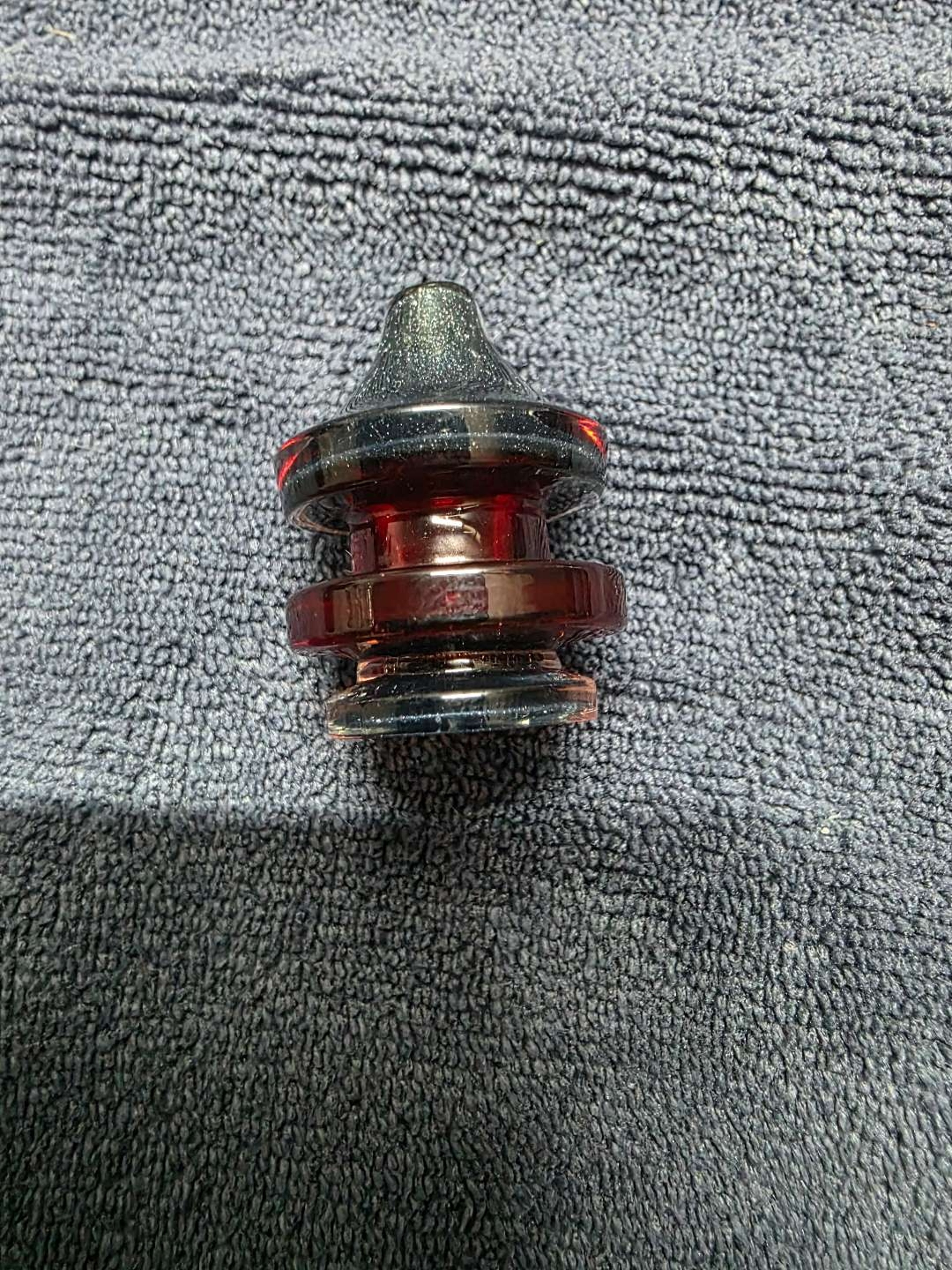 Preview pic of Dglassart pivot top in steel wool and pomegranate.