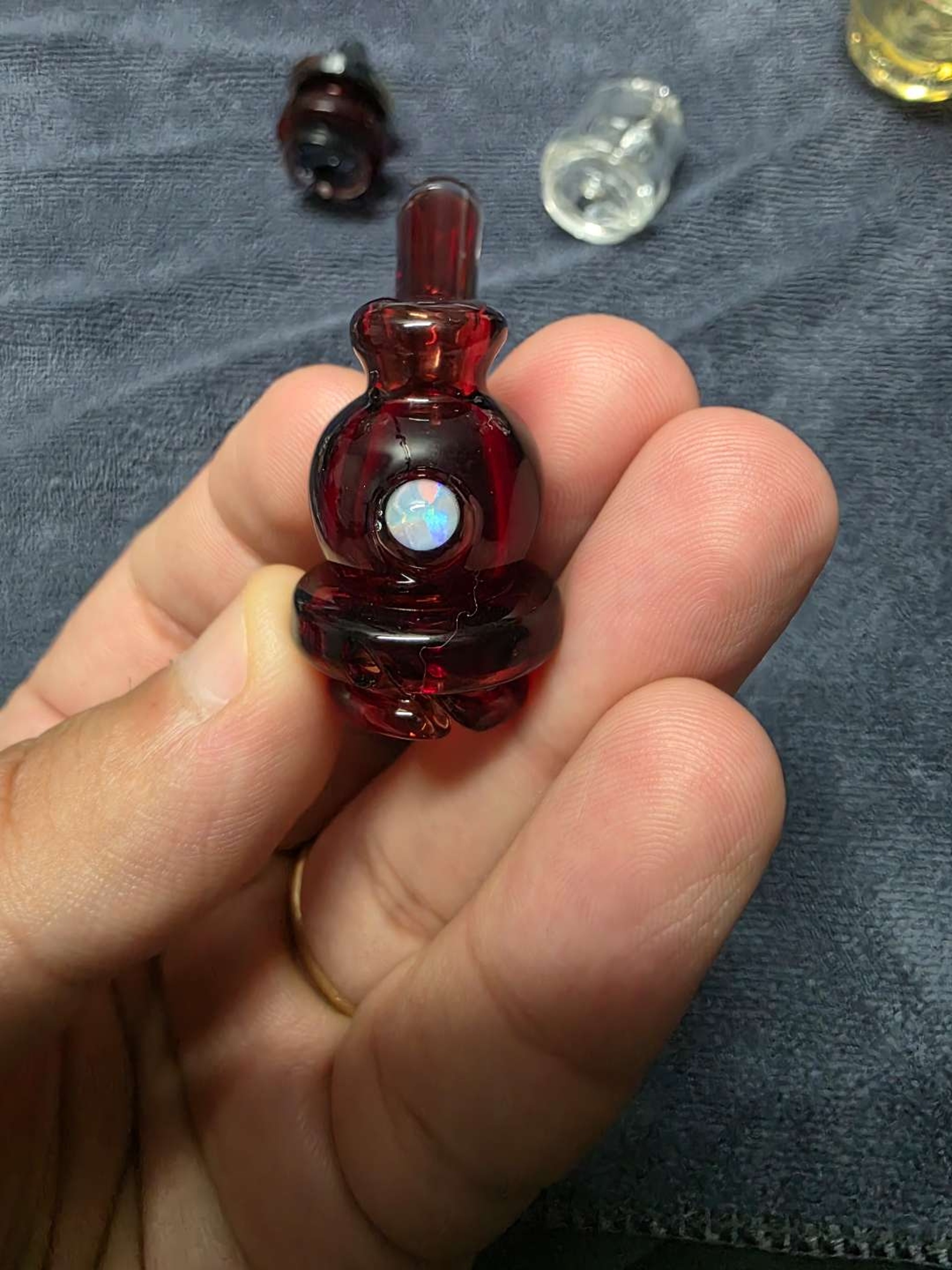 Preview pic of Babygorillaglass pivot terp taster in ruby slippers
