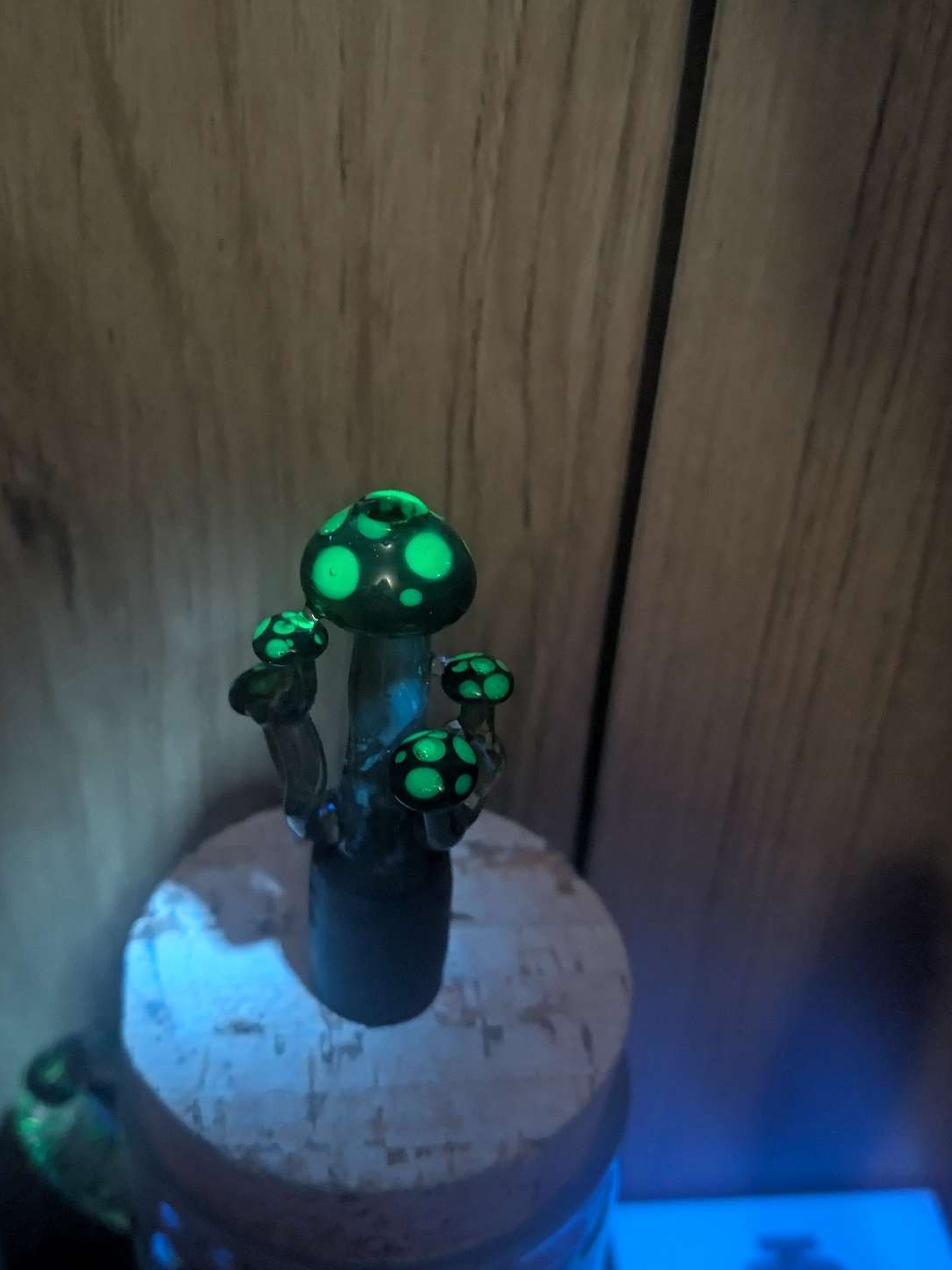 Preview pic of Biohazards mushroom pivot top