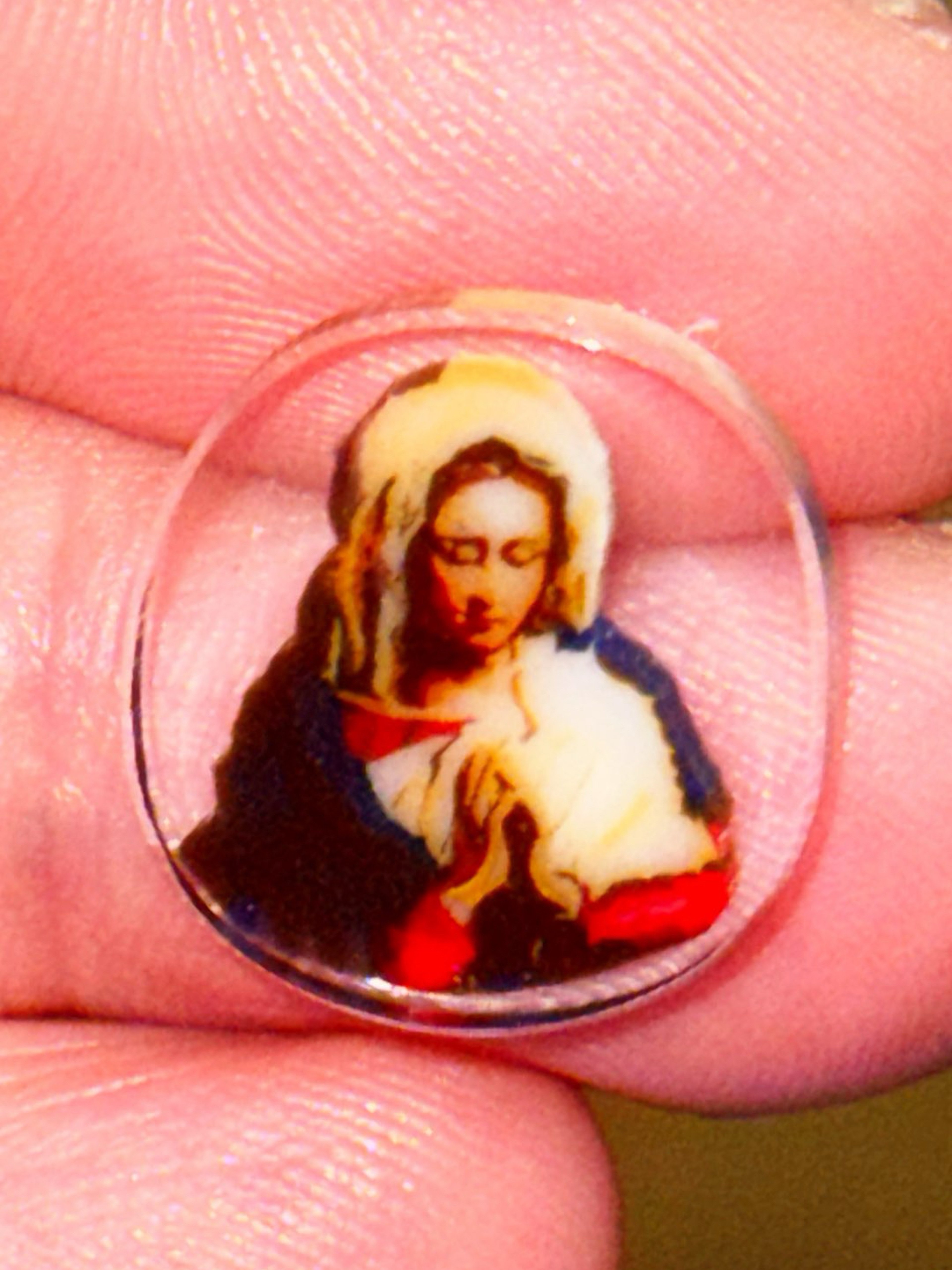 Preview pic of Virgin in Prayer Murrine