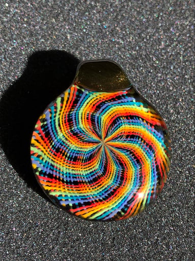 Preview pic of ROYGBIV Retticello Pendant