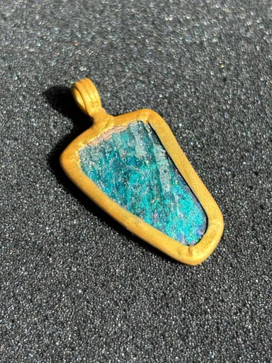 Preview pic of Ancient Roman Glass Shard Pendant