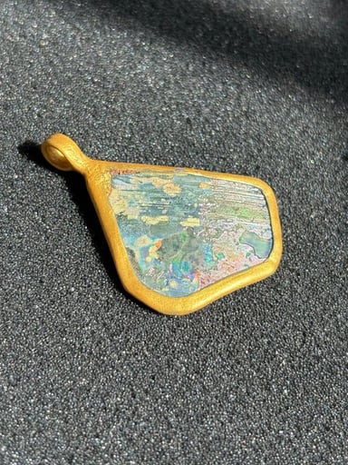 Preview pic of Ancient Roman Glass Pendant