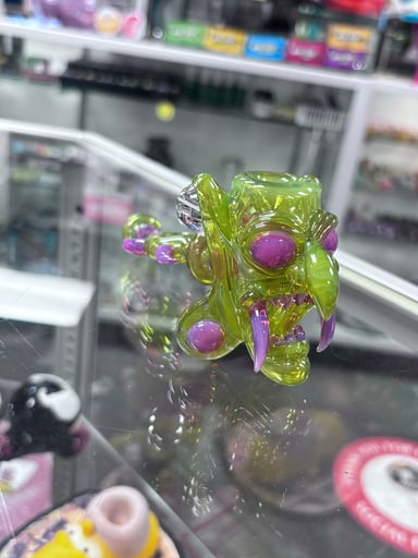 Preview pic of Chase glass pipe