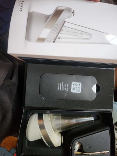 Preview pic of Puffco peak