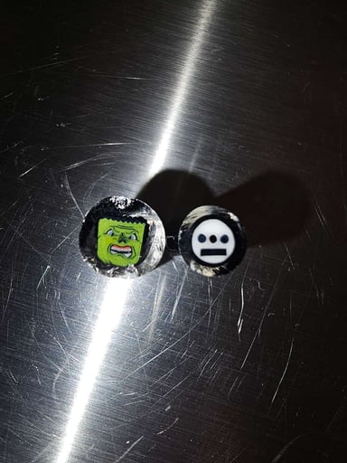 Preview pic of 2 Cane millies angry bob and hieroglyphics 45$ LOW RESERVE!!!