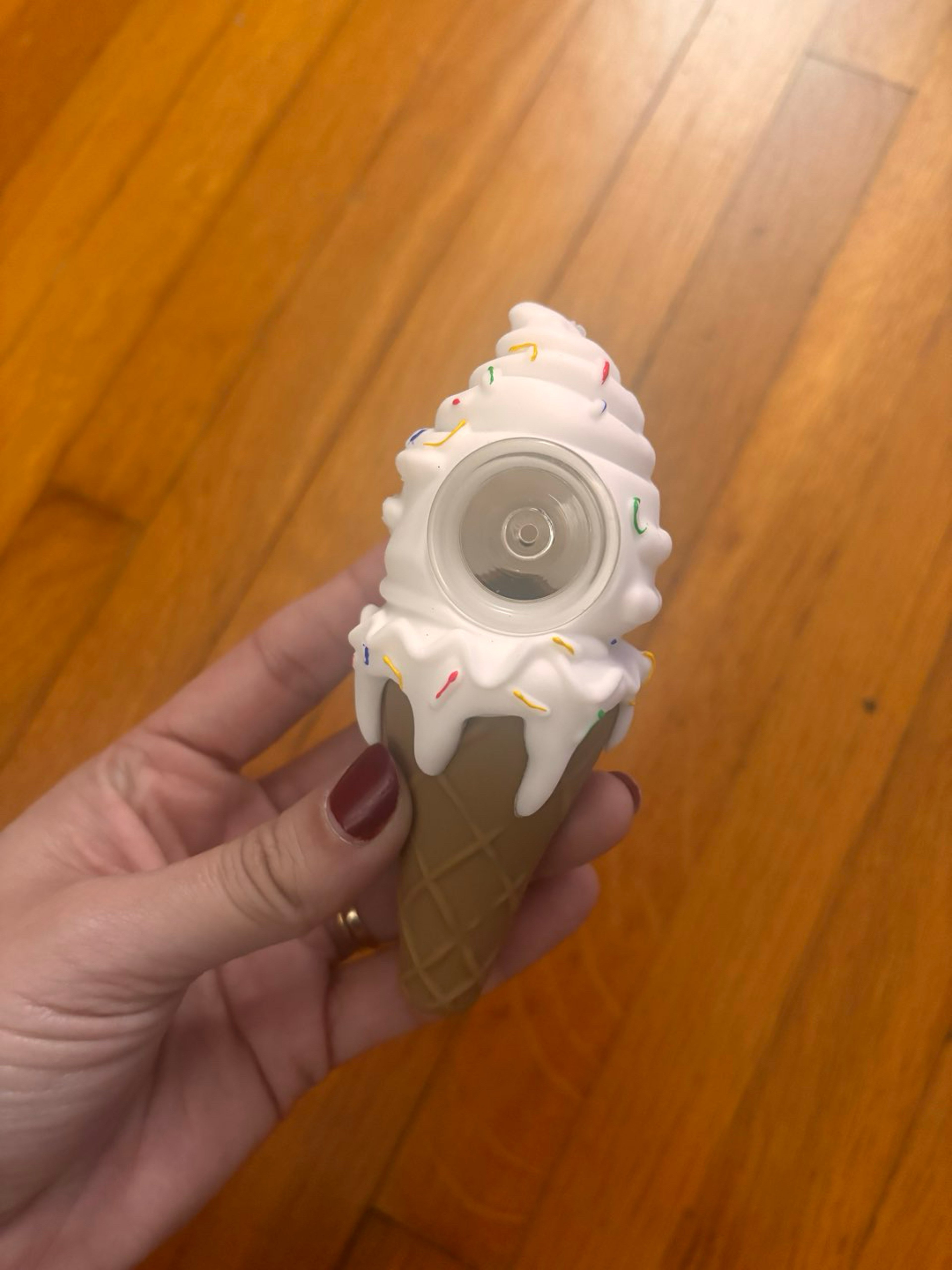 Preview pic of Silicone Ice Cream Cone Bowl