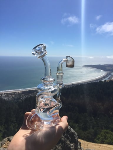 Preview pic of Santa cruz glass klein