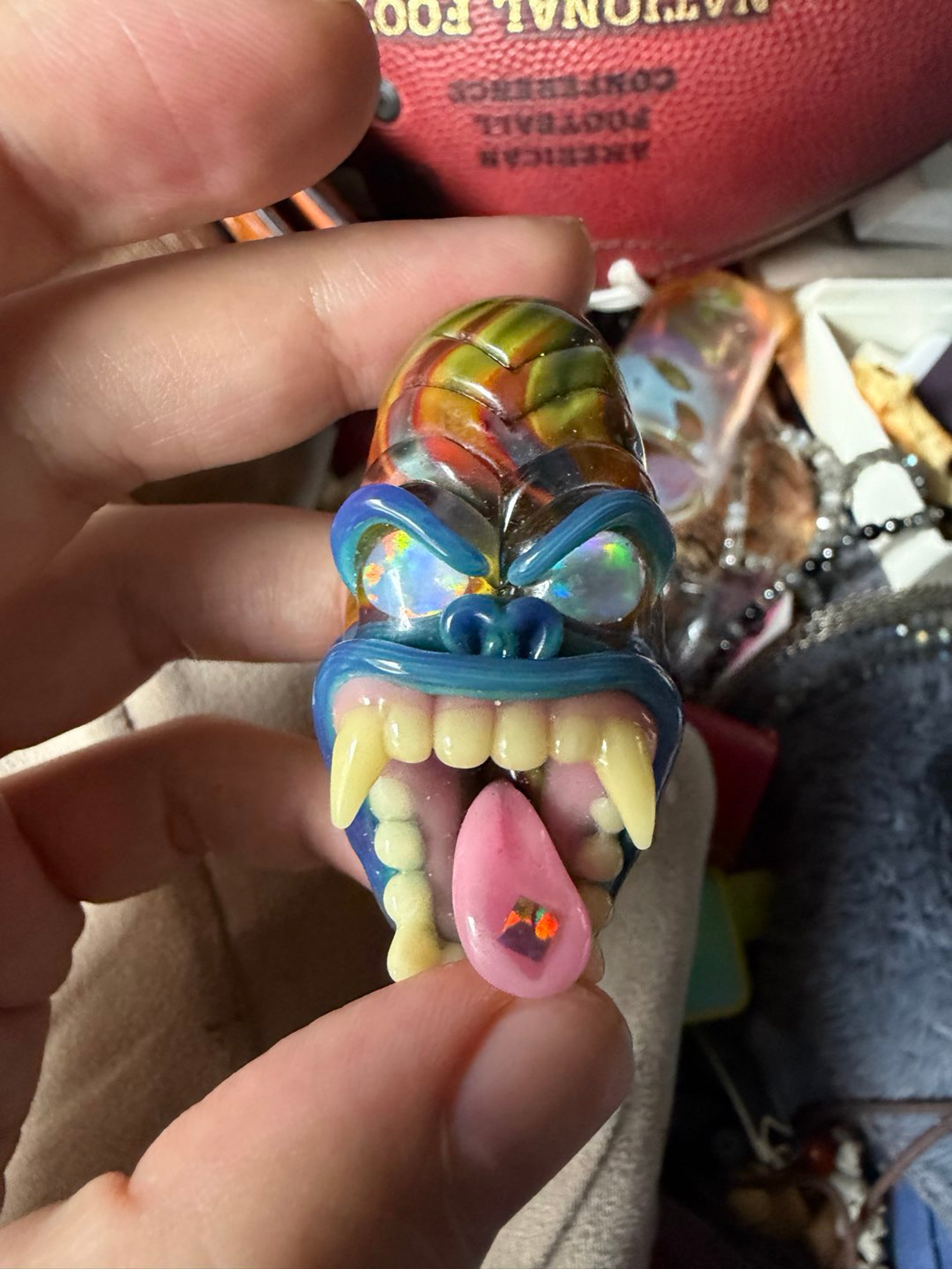 Firefly Rainbow Opal Eater Rilla image 0