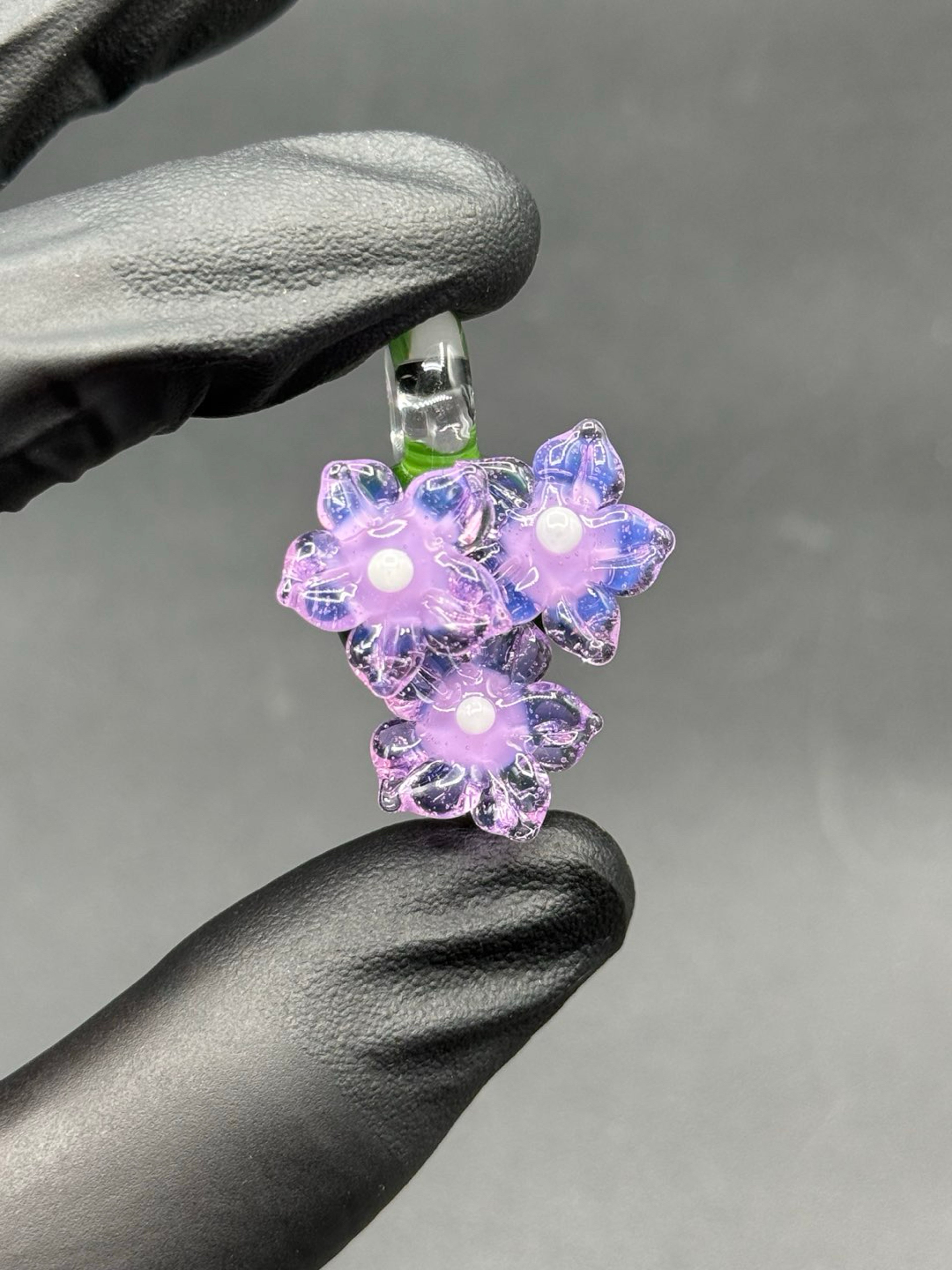 Preview pic of Floral pendant