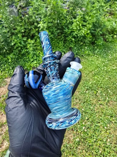 Preview pic of Karmic Blue Moon Mini Rig
