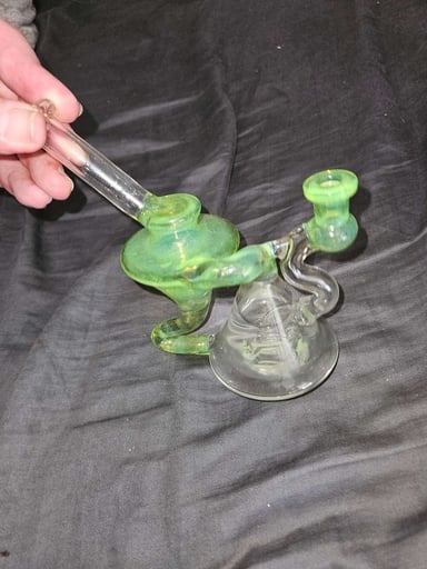 Preview pic of Dirge Glassworks slyme recycler 10mm