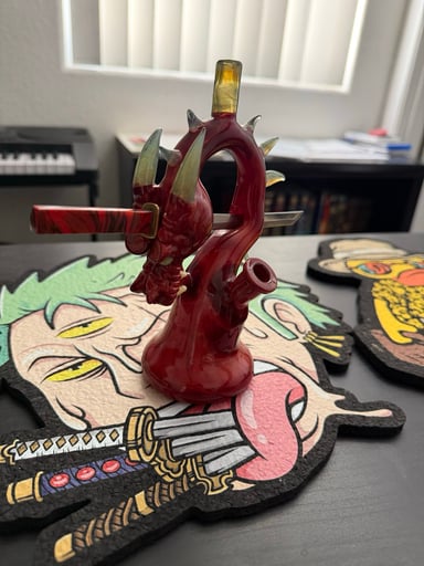 Preview pic of Tony Kazy red dragon with katana and case