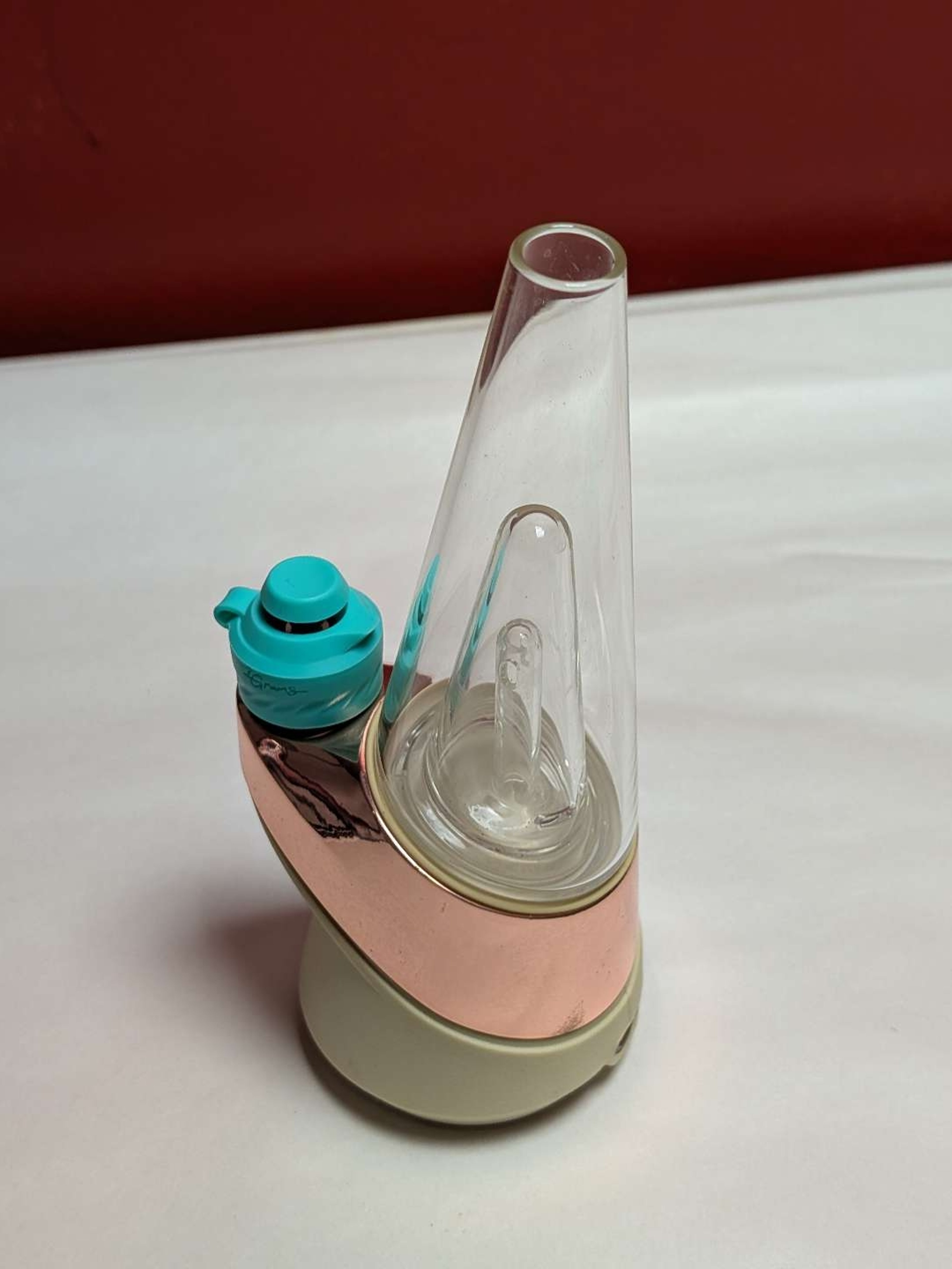 Preview pic of Puffco Medusa OG Peak (2018 Model) With 3D Chamber and Hot Knife and Peak V2 Glass