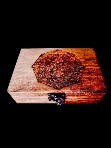 Preview pic of Eternal Quartz Engraved Cedar Box