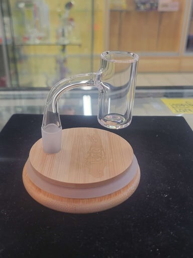 Preview pic of Long Island Quartz Banger