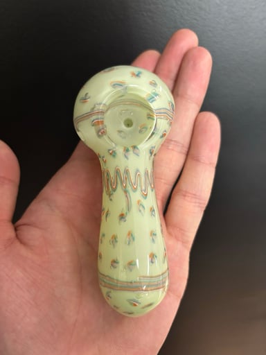Preview pic of Light green/multi color spoon!