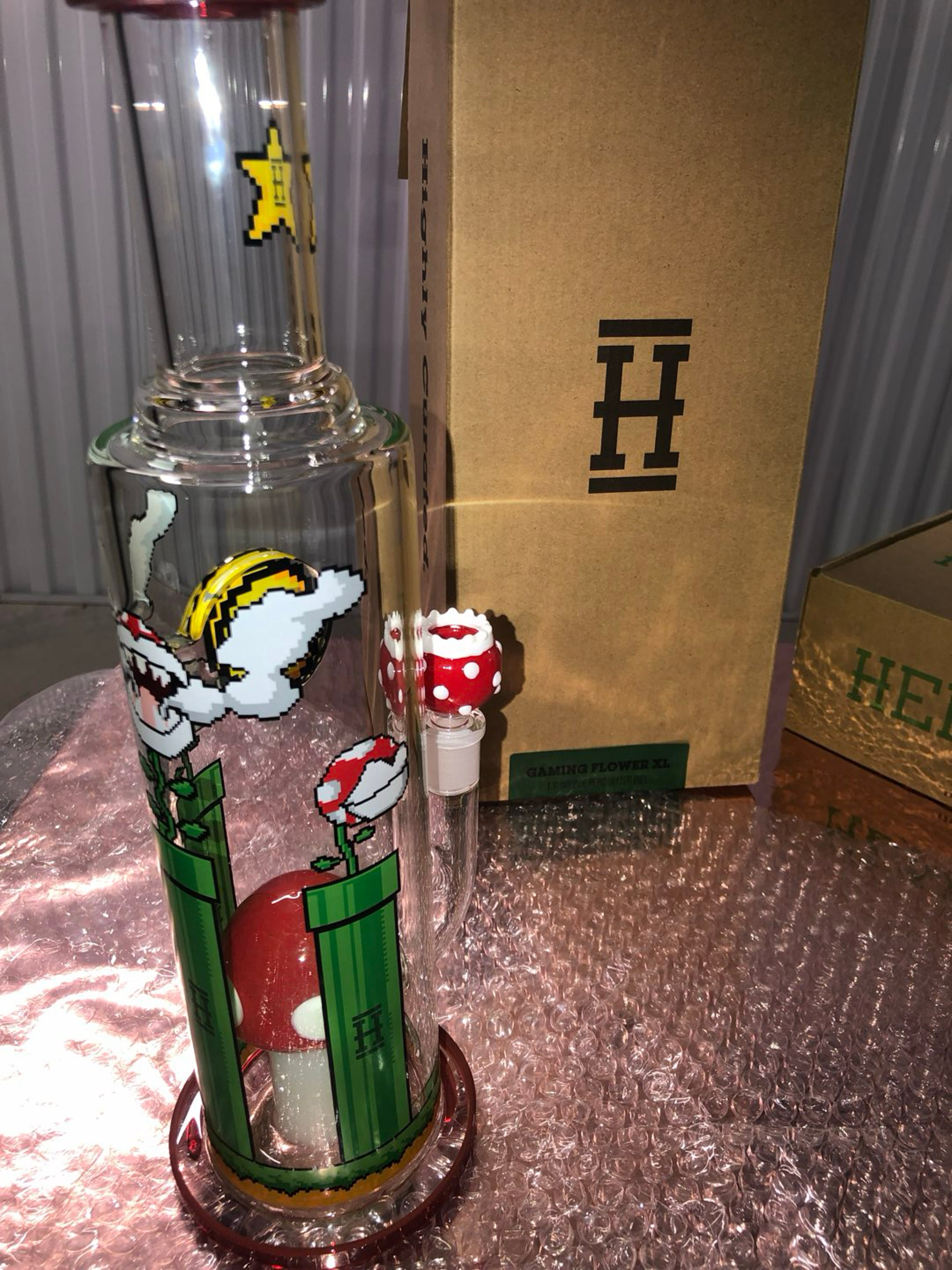 Preview pic of Gaming Flower XL Bong 12”