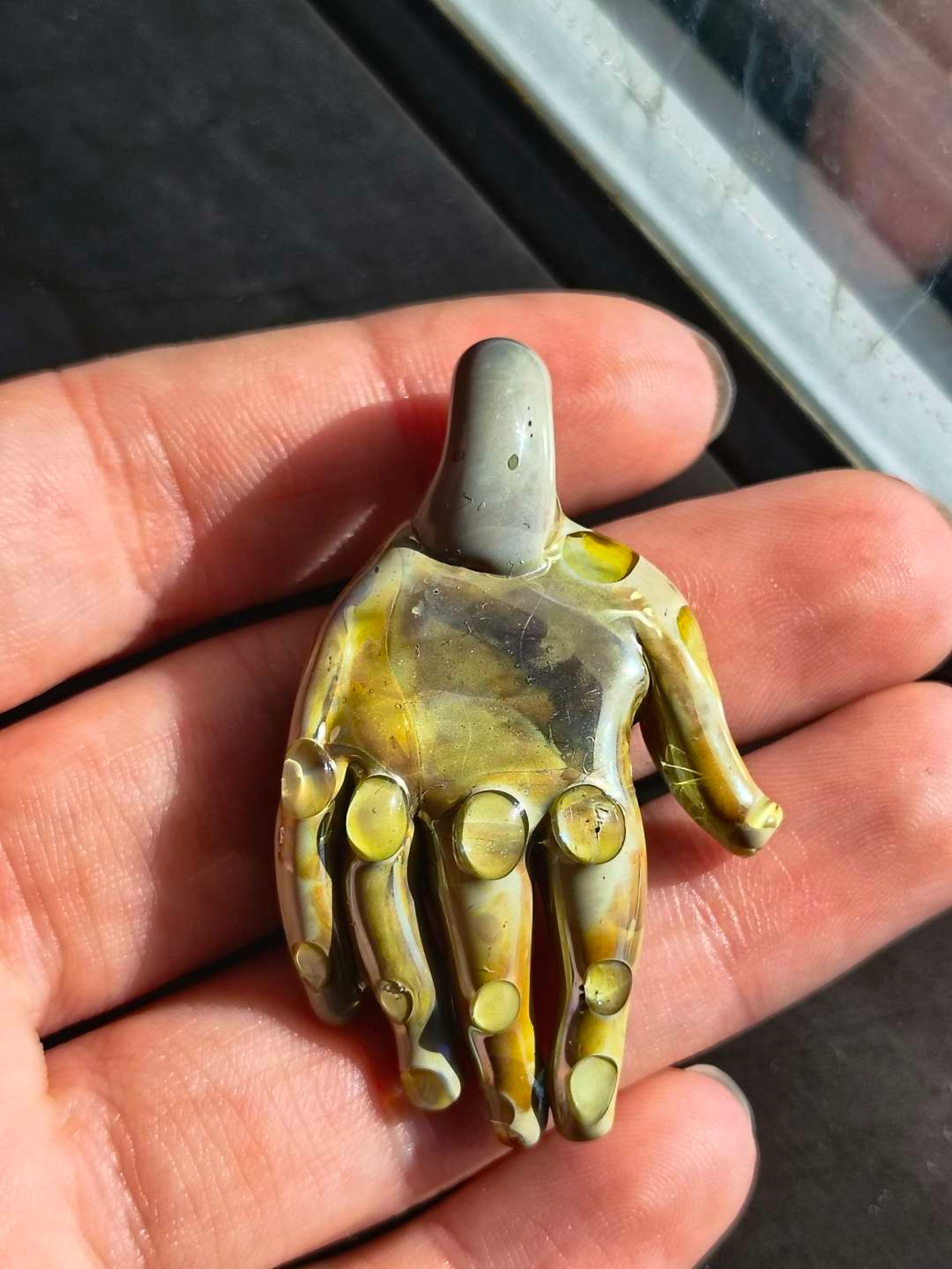 Hand pendant image 0
