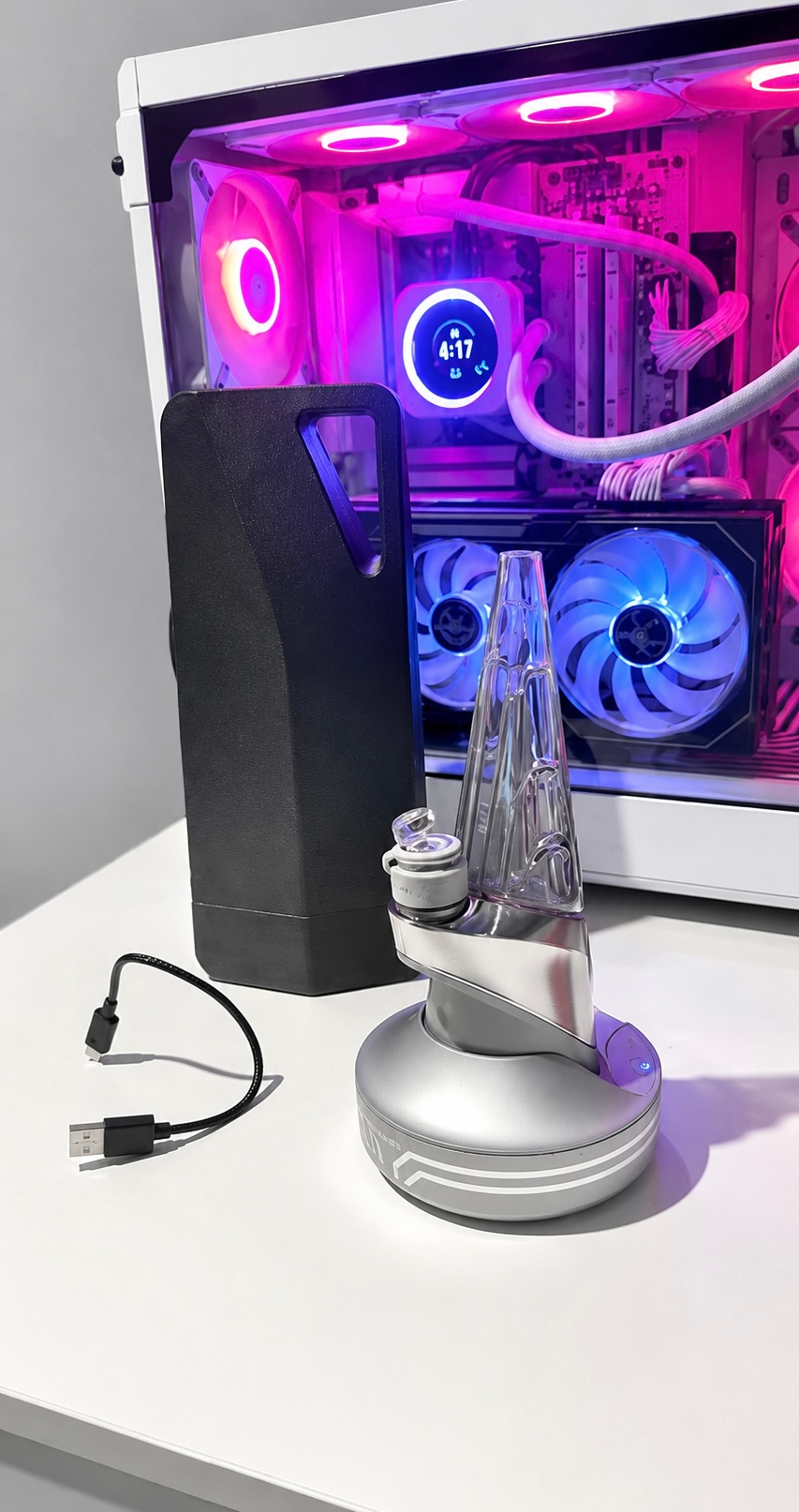 Preview pic of Puffco Peak Pro Guardian Bundle