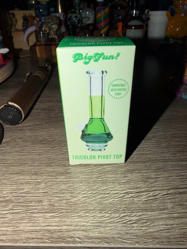 Preview pic of Brand new big fun bong pivot top