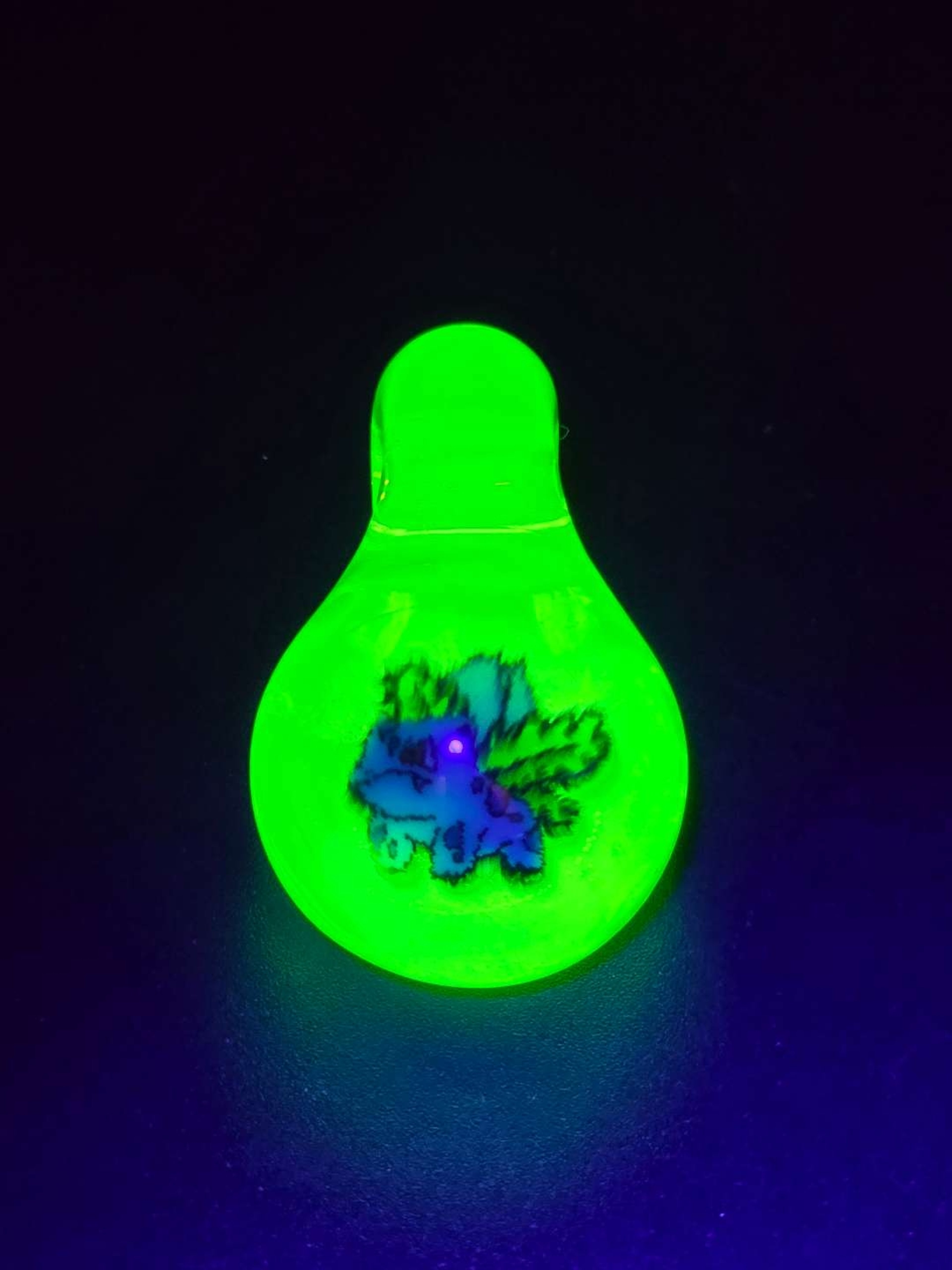 Keys Glass UV Reactive Pendant image 0