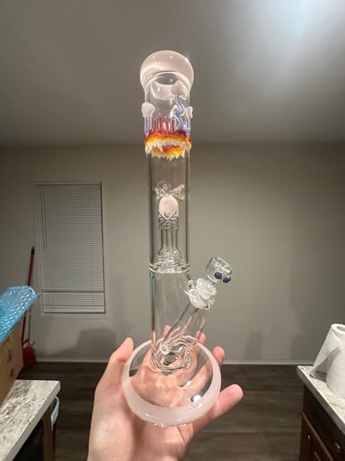 Preview pic of Straight tube - maryjanesglassstudio