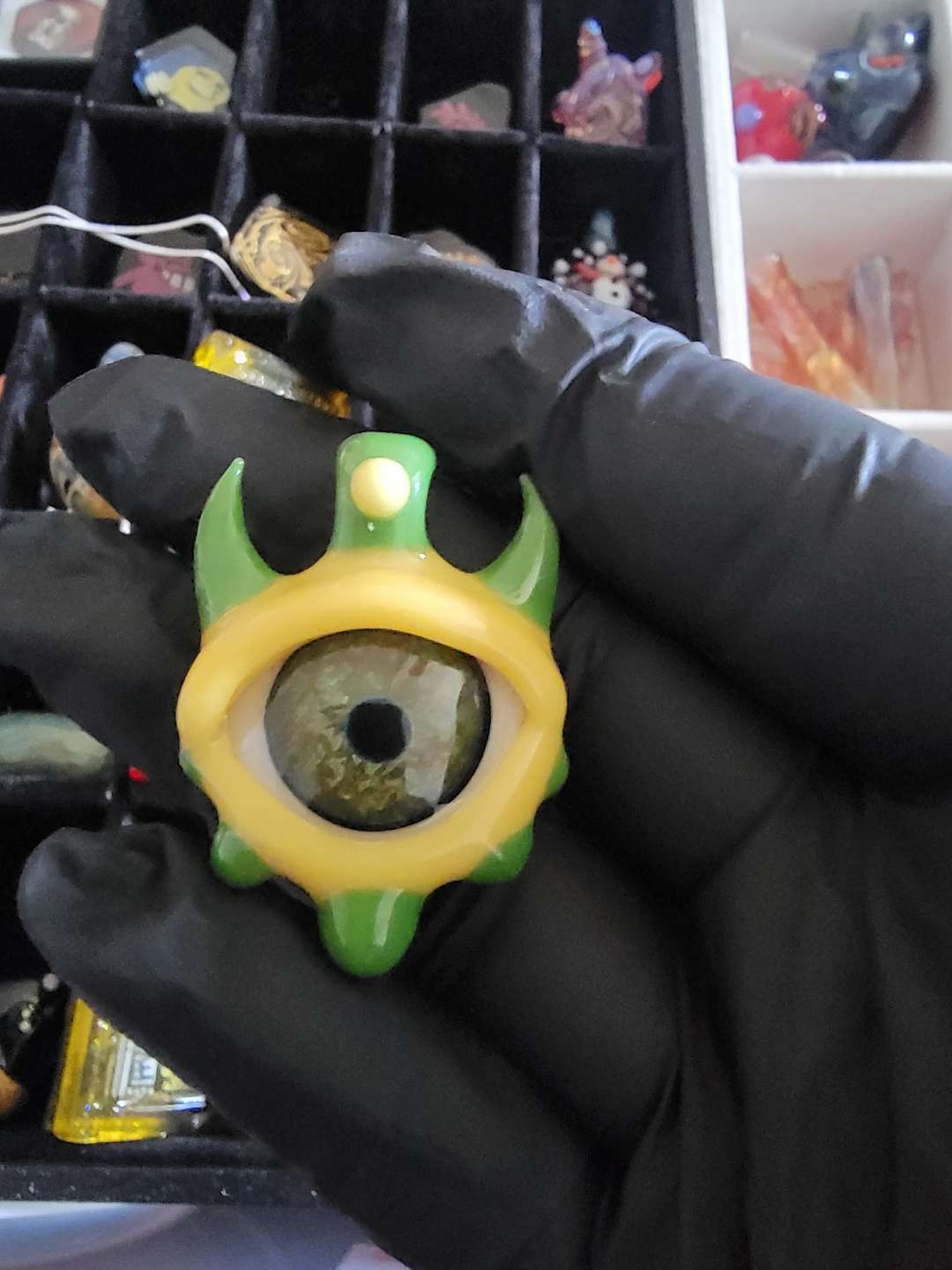 Preview pic of Eye Pendant by Matt Neebs