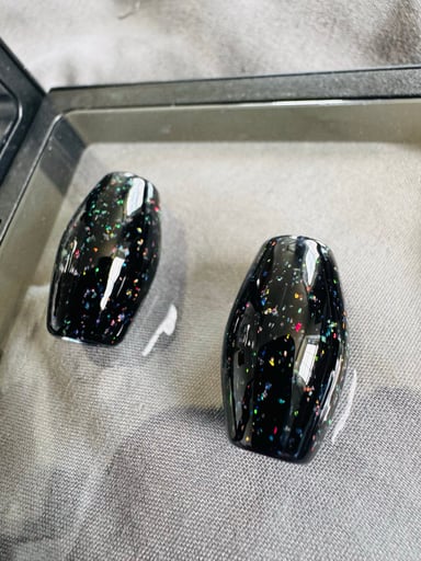 Preview pic of 🔥🔥COMBO SET OF 2 ..MATCHING HEAVY CRUSHED OPAL BEADS/DISPLAY CASE🔥🔥