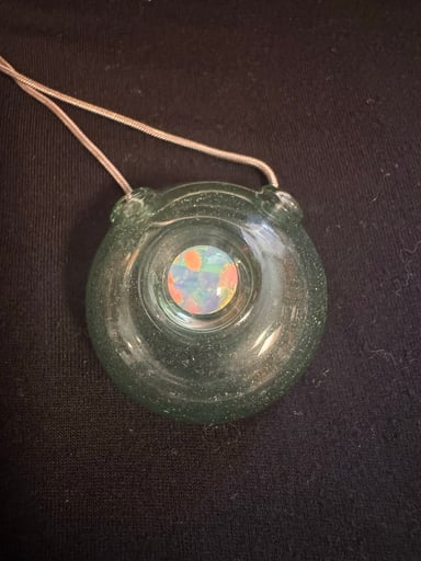 Preview pic of Swinger pendent