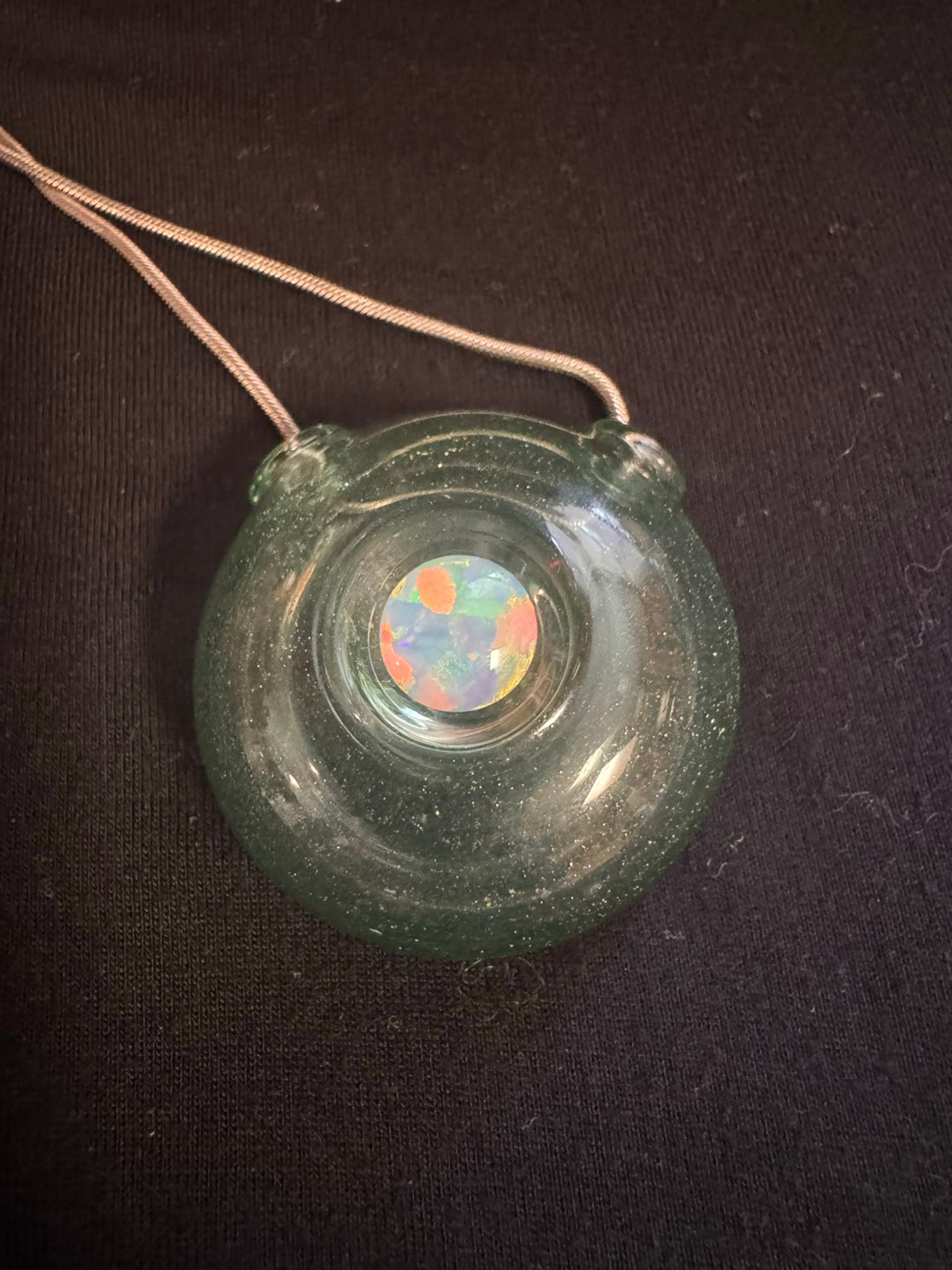 Swinger pendent image 0