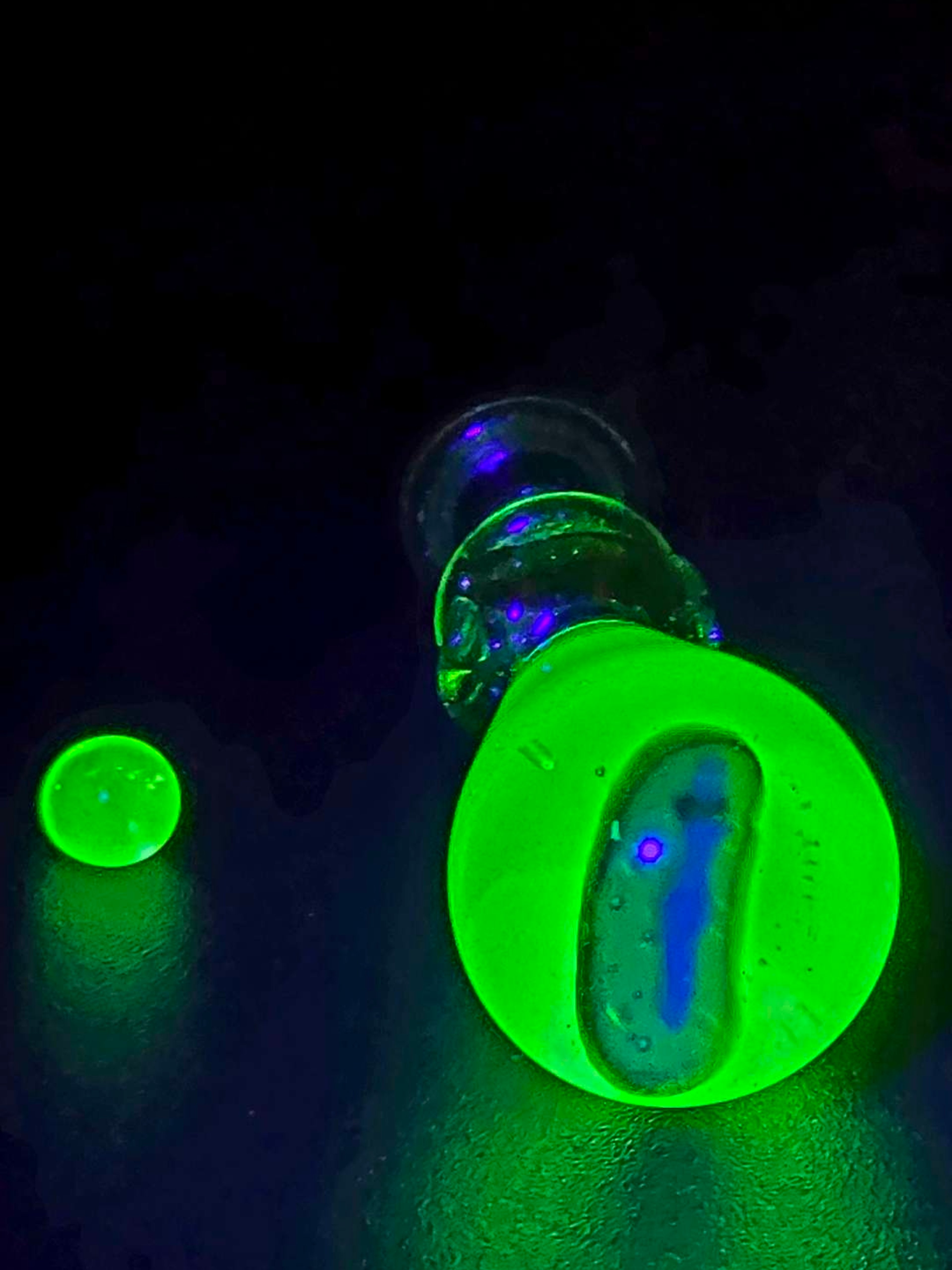 Keys Glass UV Reactive Proxy Joystick image 0