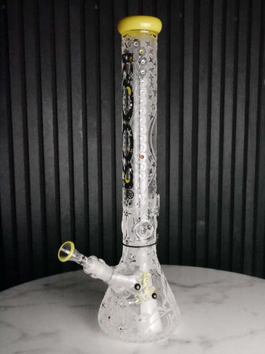 Preview pic of RooR Bedazzled Bong