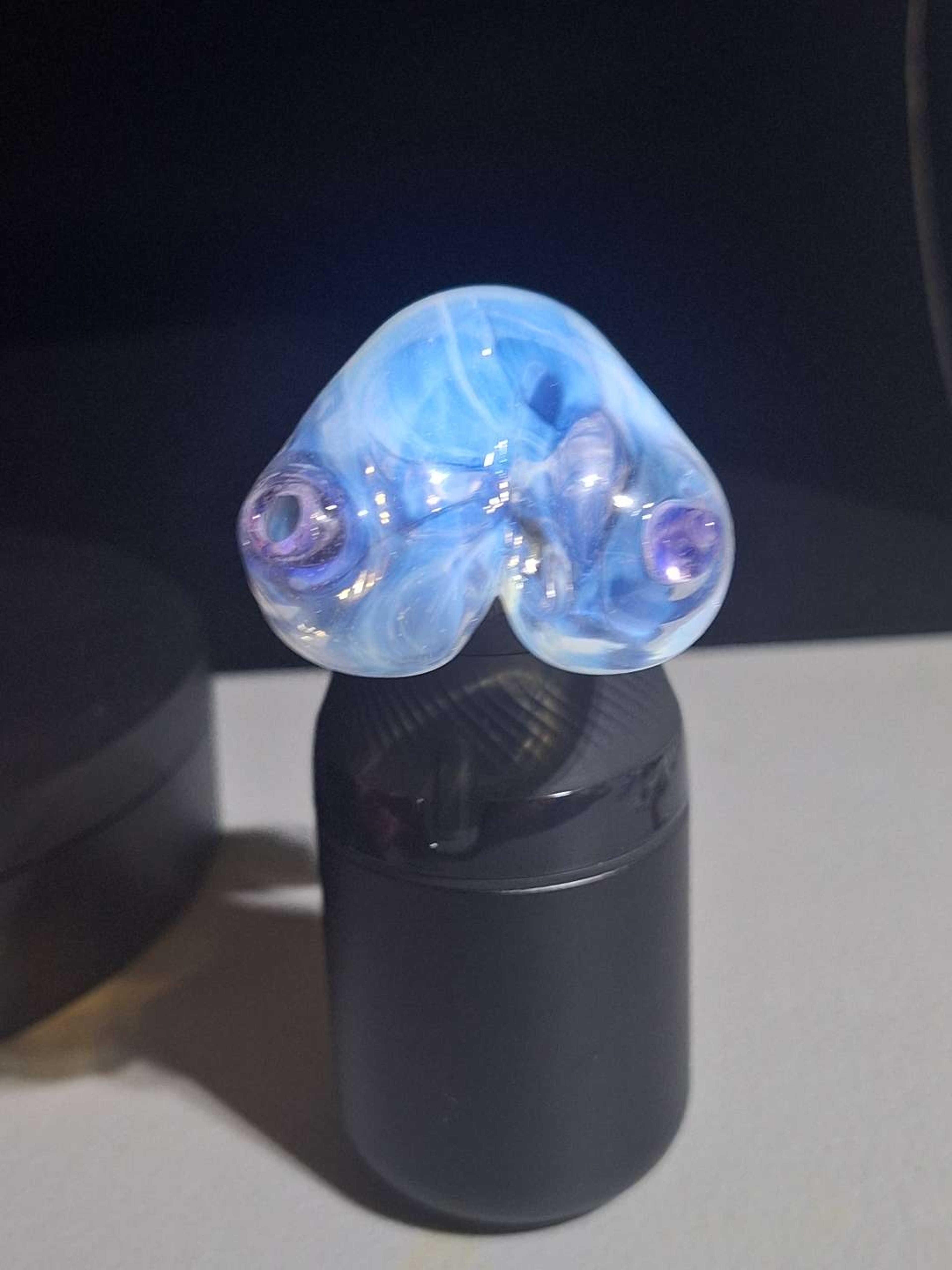 Preview pic of Titty topper