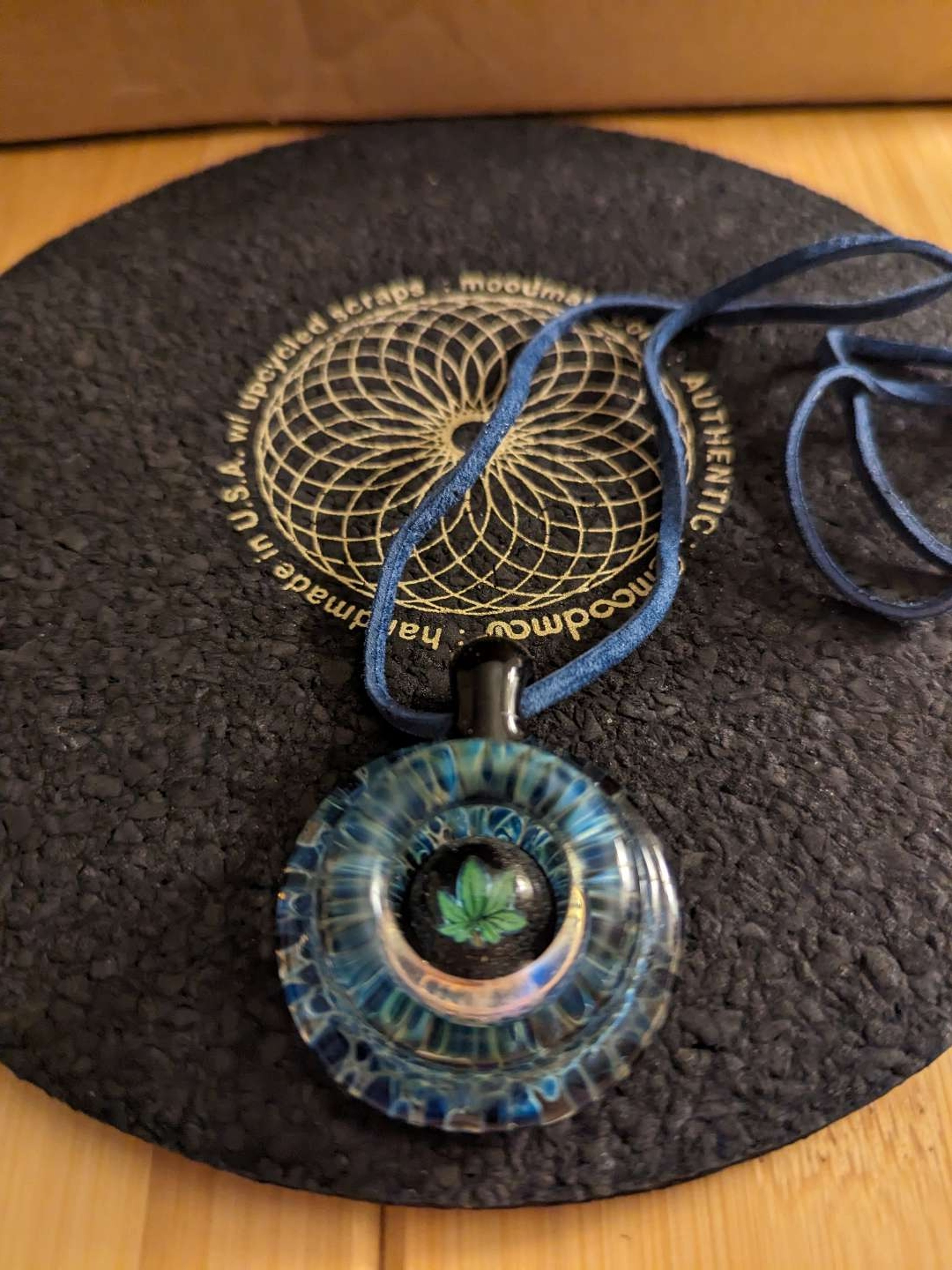 Preview pic of Erin Cartee Glass - Pot Leaf Round Pendant