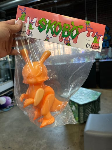 Preview pic of Skobo vinyl toy